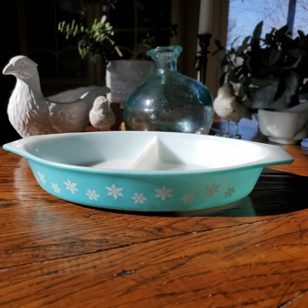 Pyrex Turquoise Snowflake Divided Dish | Vintage Rare Find | 1960s